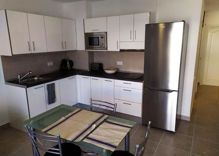 Modern 1 Bed Apartment Cristianos